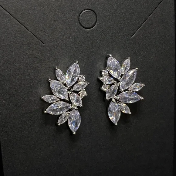 Half leaf studs - Picture 4 of 6